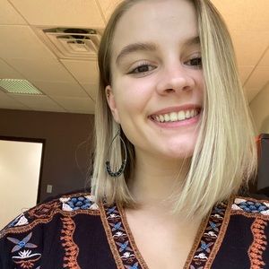 Meet your Posher, Lizzy